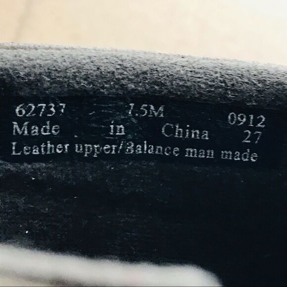 Clarks Brown Leather Ankle Booties - Picture 10 of 10